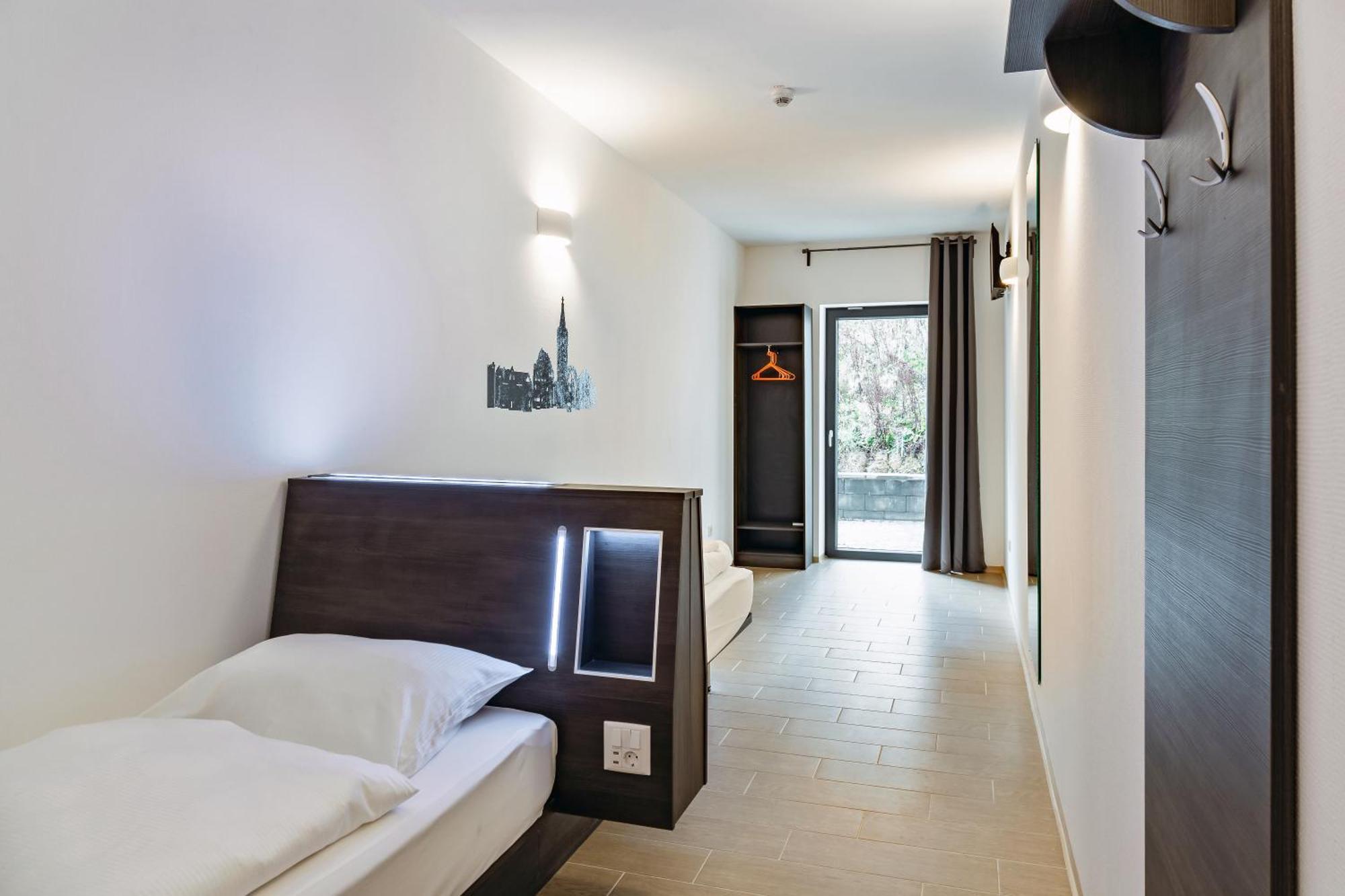 Augustus Hotel Bernkastel - Comfortable Budget Hotel Room photo